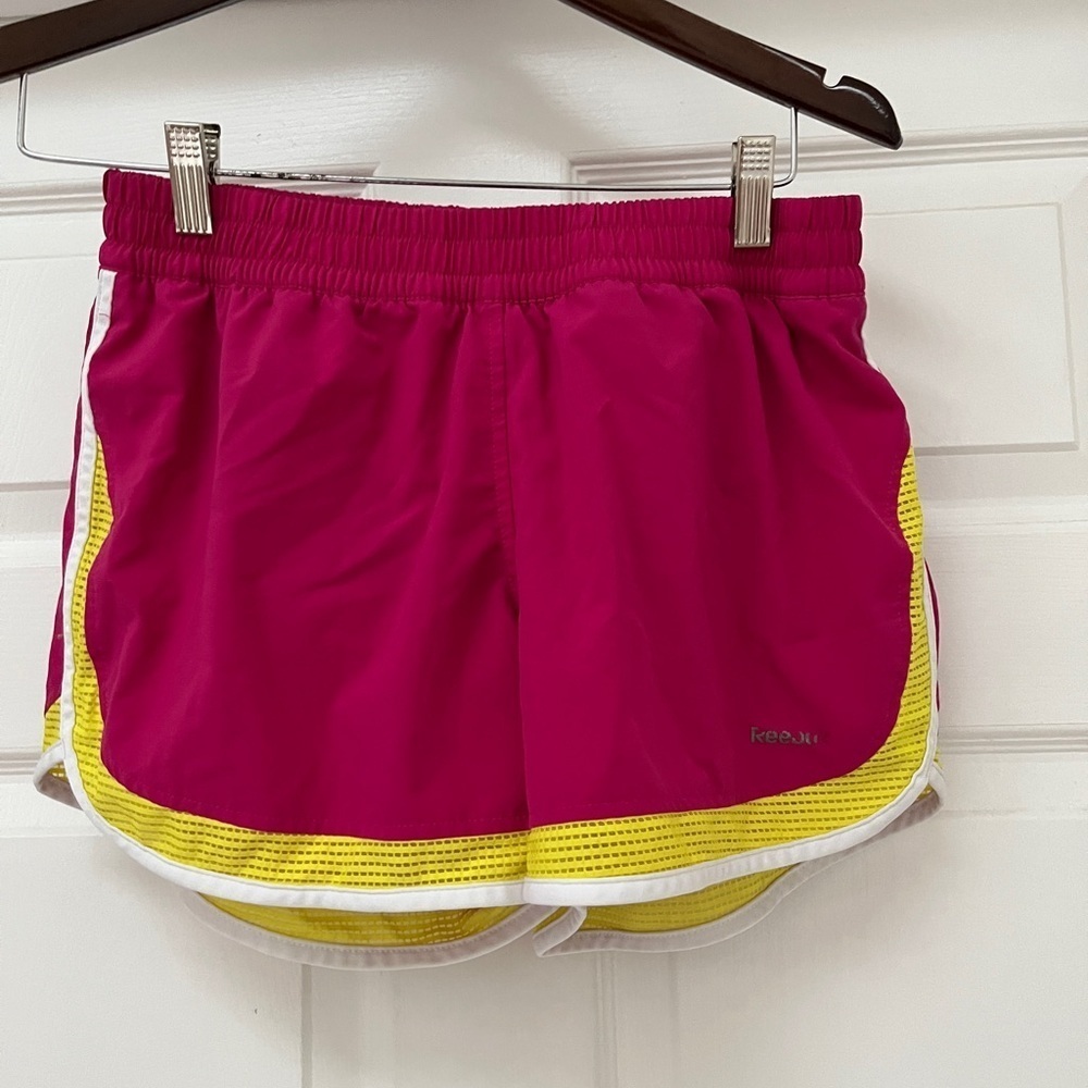 Reebok work out shorts size small